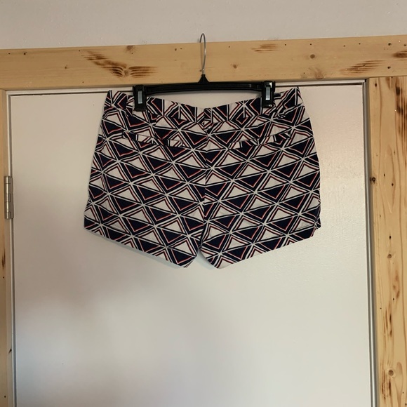 Patterned Shorts - Picture 3 of 4